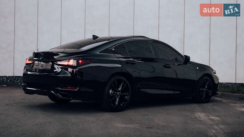 Седан Lexus ES 2019 в Києві