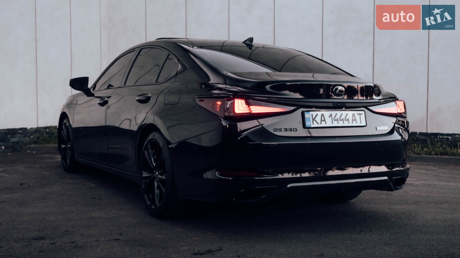 2019 Lexus ES - мініатюра 17