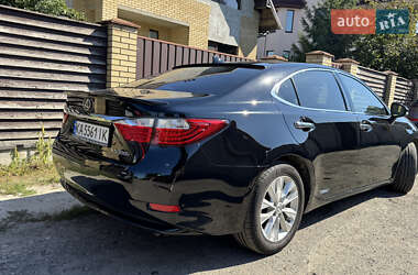Седан Lexus ES 2014 в 