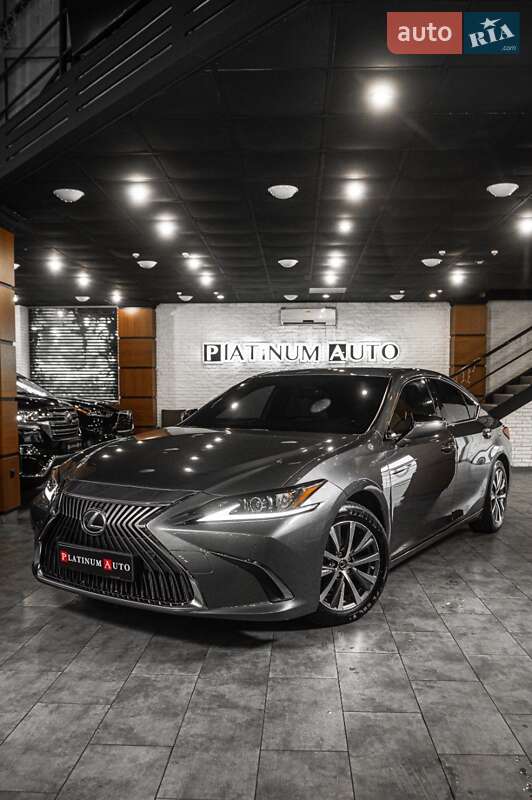 Седан Lexus ES 2019 в Одессе