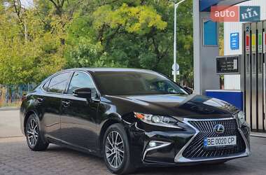 Седан Lexus ES 2017 в 