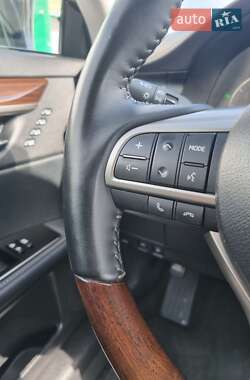 Седан Lexus ES 2017 в 