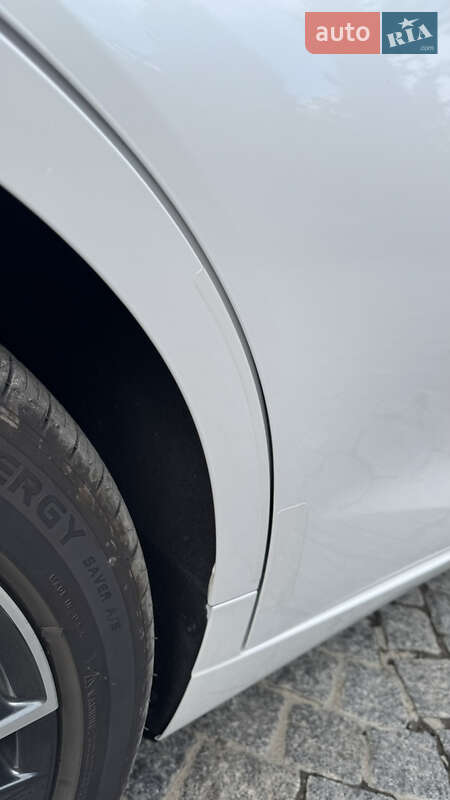 Седан Lexus ES 2024 в Первомайську