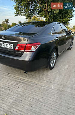 Седан Lexus ES 2010 в 