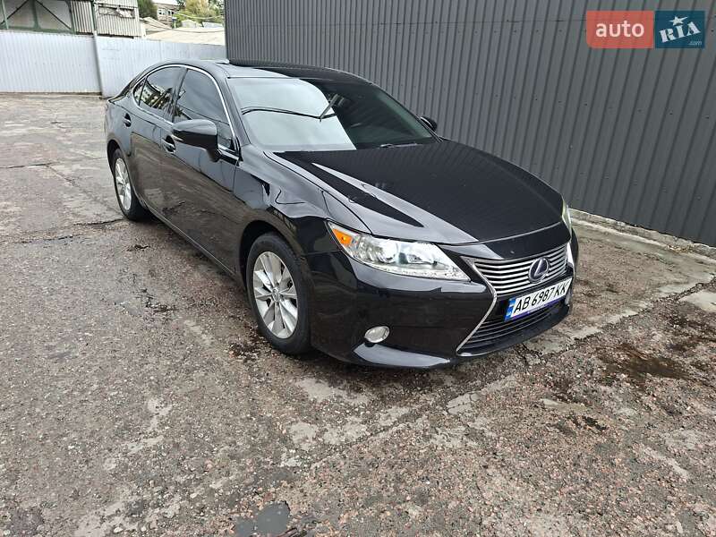 Седан Lexus ES 2012 в Киеве
