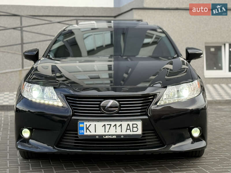 Седан Lexus ES 2014 в Білій Церкві