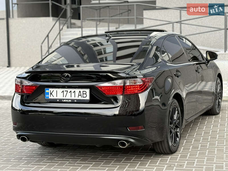 Седан Lexus ES 2014 в Білій Церкві