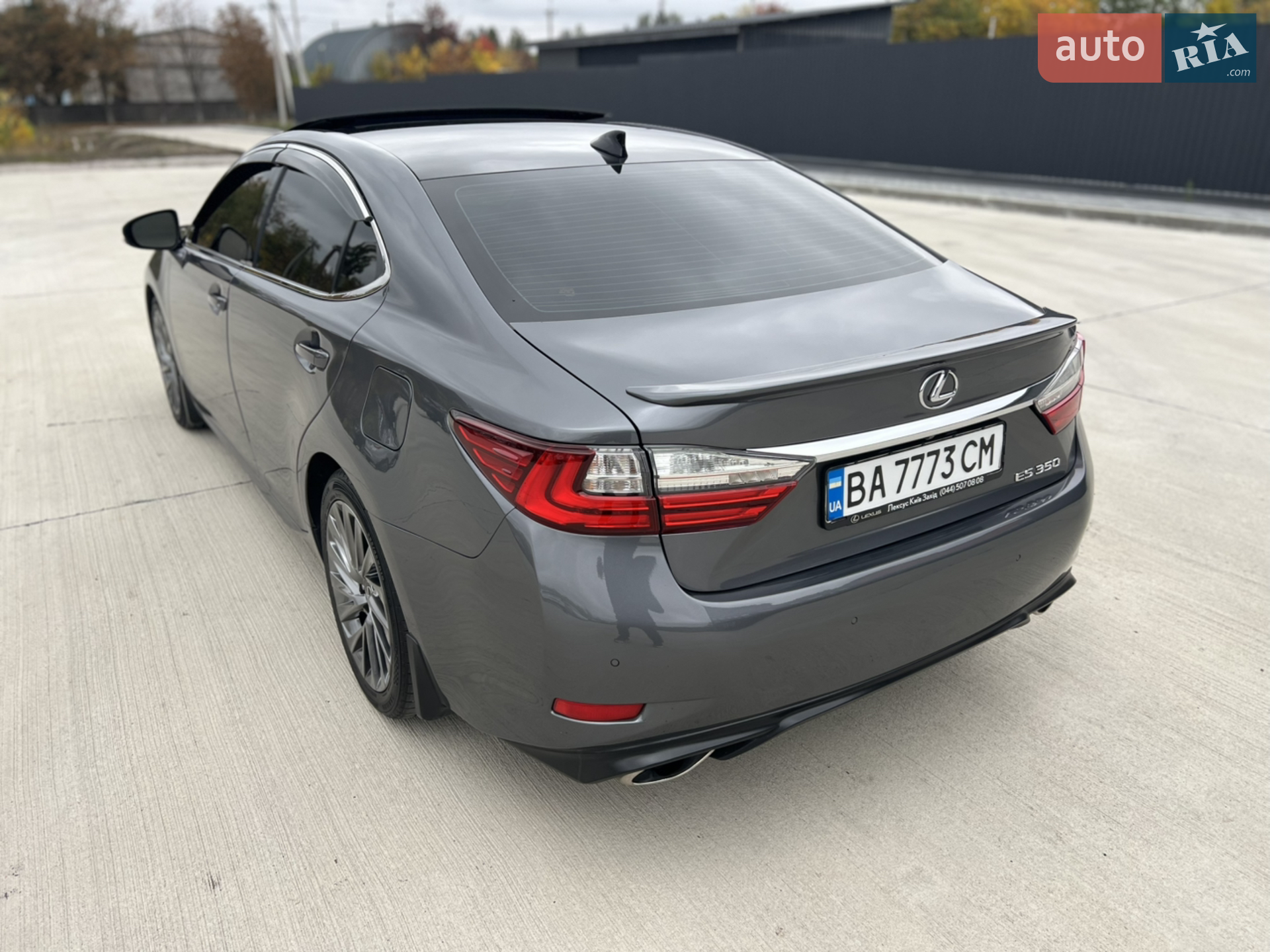 2018 Lexus ES - мініатюра 15