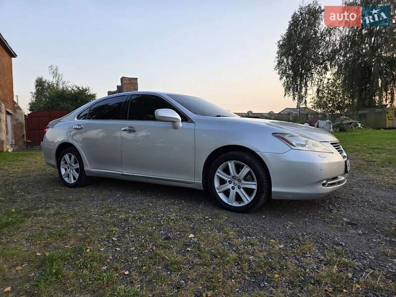 Седан Lexus ES 2007 в Ровно