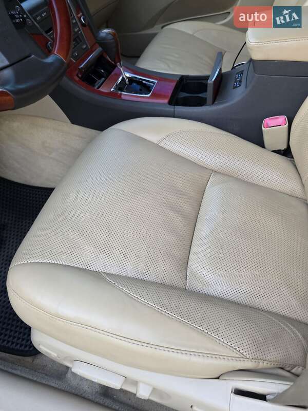 Седан Lexus ES 2007 в Ровно