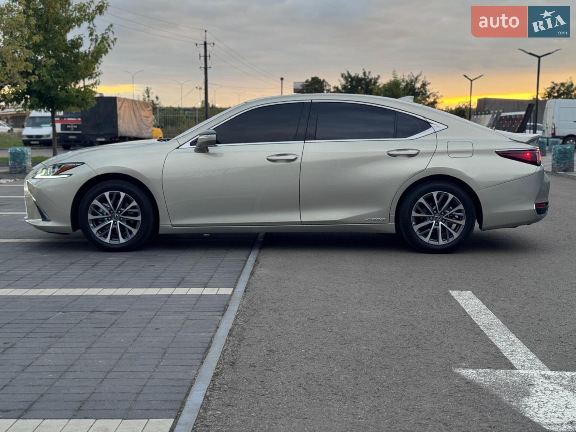 2021 Lexus ES - мініатюра 4