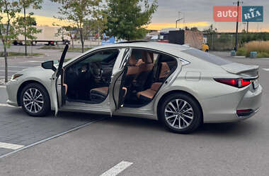 Седан Lexus ES 2021 в Києві