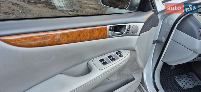 Седан Lexus ES 2004 в Хмельницком фото 14 Седан Lexus ES 2004 в Хмельницком