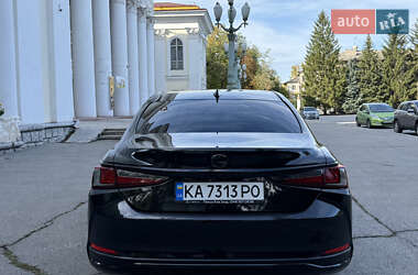 Седан Lexus ES 2021 в Киеве