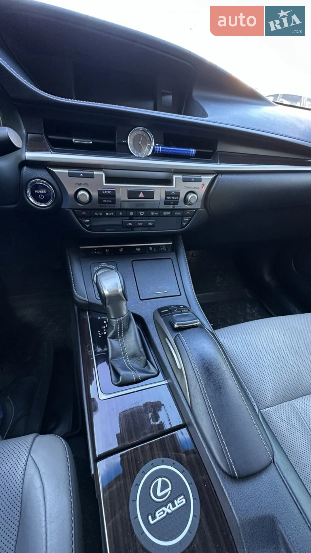2017 Lexus ES - мініатюра 12
