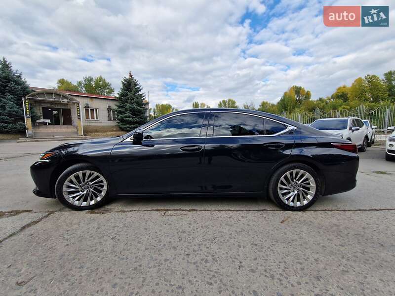 Седан Lexus ES 2019 в Днепре