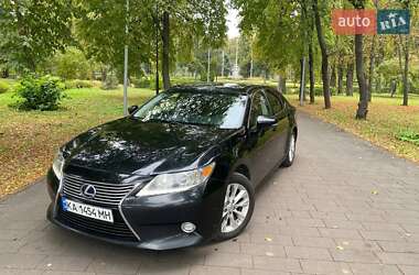 Седан Lexus ES 2013 в Киеве