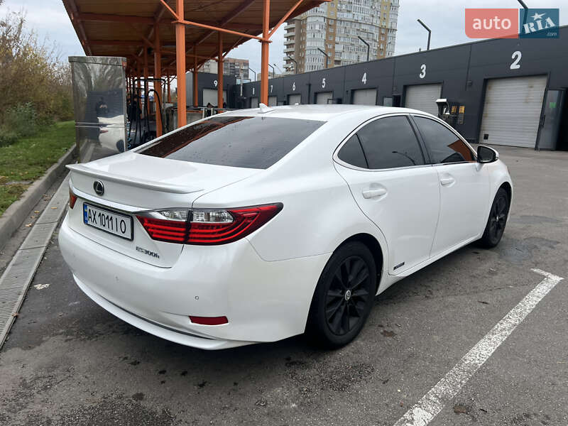 Седан Lexus ES 2012 в Харькове
