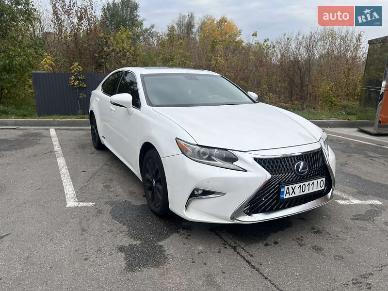 Седан Lexus ES 2012 в Харькове