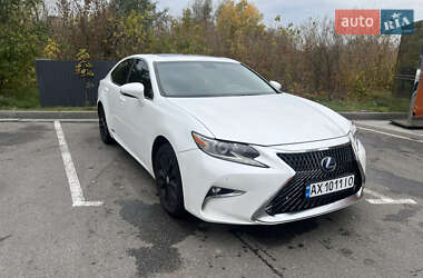 Седан Lexus ES 2012 в 