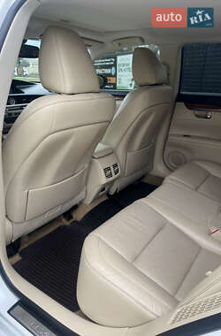 Седан Lexus ES 2012 в 