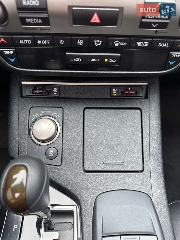 Седан Lexus ES 2015 в Белогородке фото 25 Седан Lexus ES 2015 в Белогородке