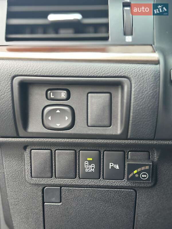 Седан Lexus ES 2015 в Белогородке фото 34 Седан Lexus ES 2015 в Белогородке