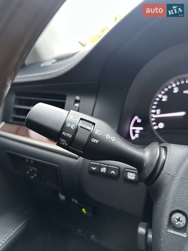 Седан Lexus ES 2015 в Белогородке фото 37 Седан Lexus ES 2015 в Белогородке