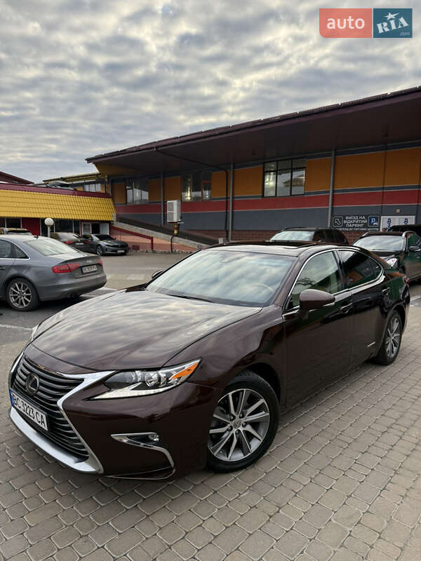 Седан Lexus ES 2015 в Львові фото 9 Седан Lexus ES 2015 в Львові