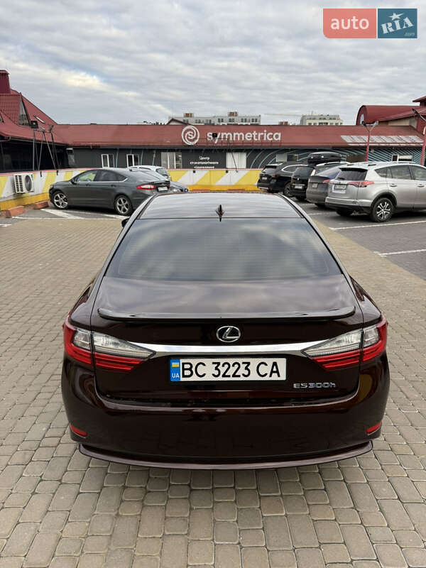 Седан Lexus ES 2015 в Львові фото 15 Седан Lexus ES 2015 в Львові