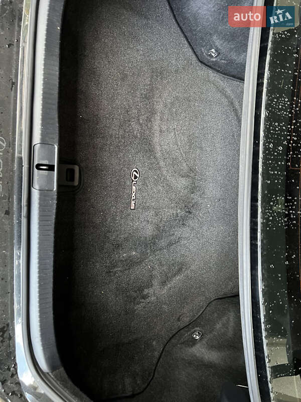 Седан Lexus ES 2014 в Киеве
