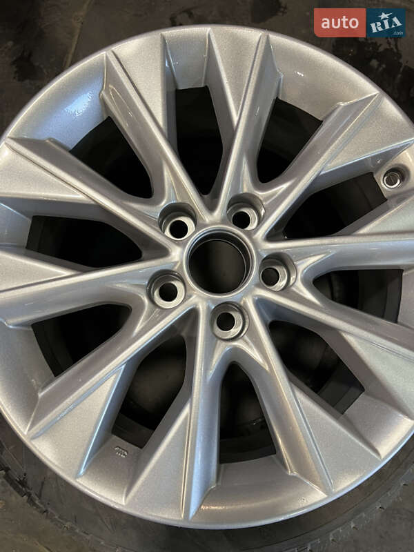 Седан Lexus ES 2013 в Кам'янському