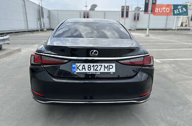 Седан Lexus ES 2021 в 