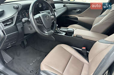 Седан Lexus ES 2021 в 