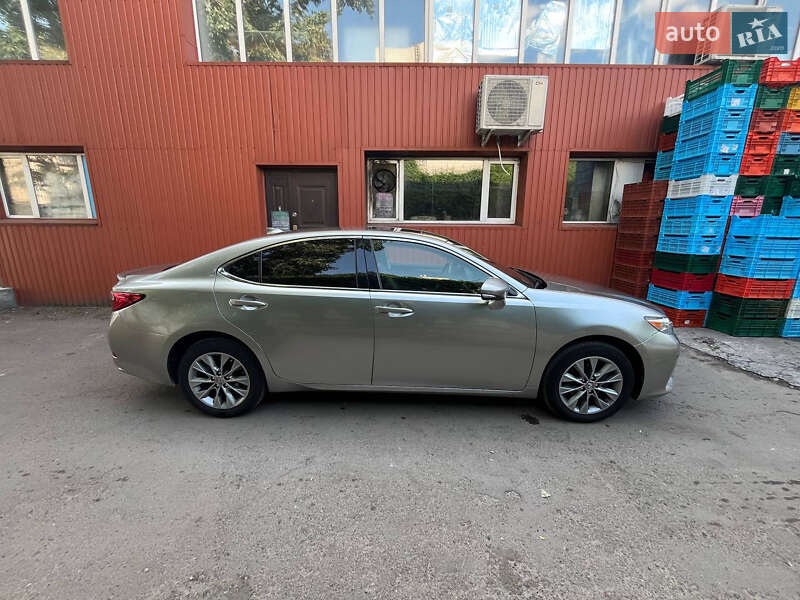 Седан Lexus ES 2015 в Сумах фото 2 Седан Lexus ES 2015 в Сумах
