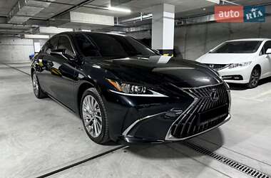 Седан Lexus ES 2022 в 