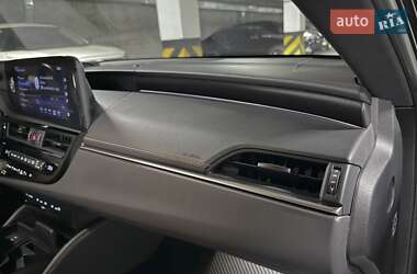 Седан Lexus ES 2022 в 