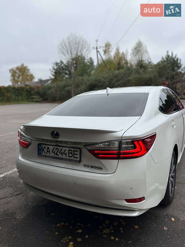 Седан Lexus ES 2017 в Виннице фото 4 Седан Lexus ES 2017 в Виннице