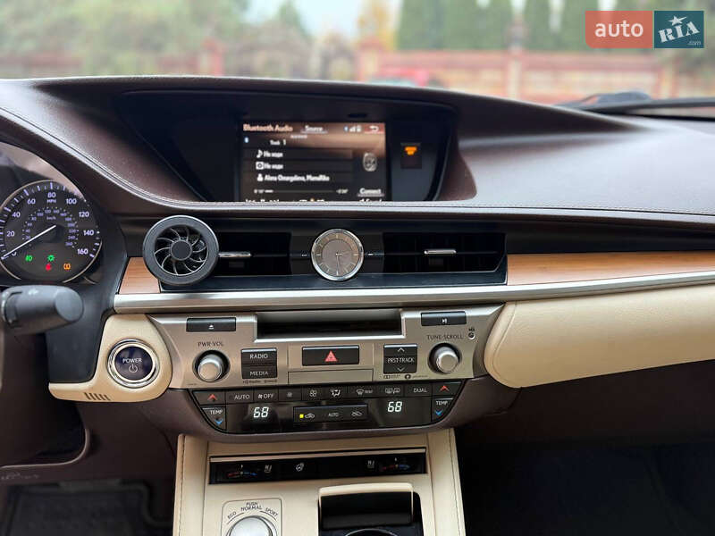 Седан Lexus ES 2017 в Виннице фото 19 Седан Lexus ES 2017 в Виннице