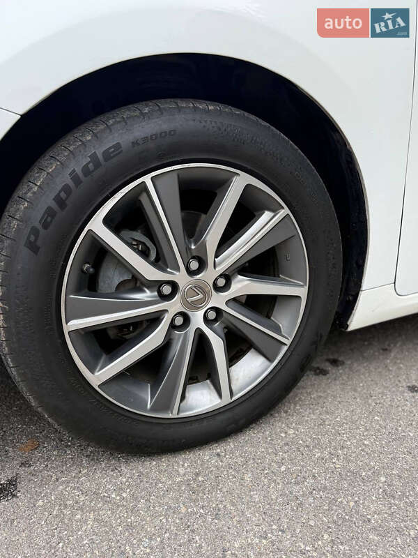 Седан Lexus ES 2017 в Виннице фото 22 Седан Lexus ES 2017 в Виннице