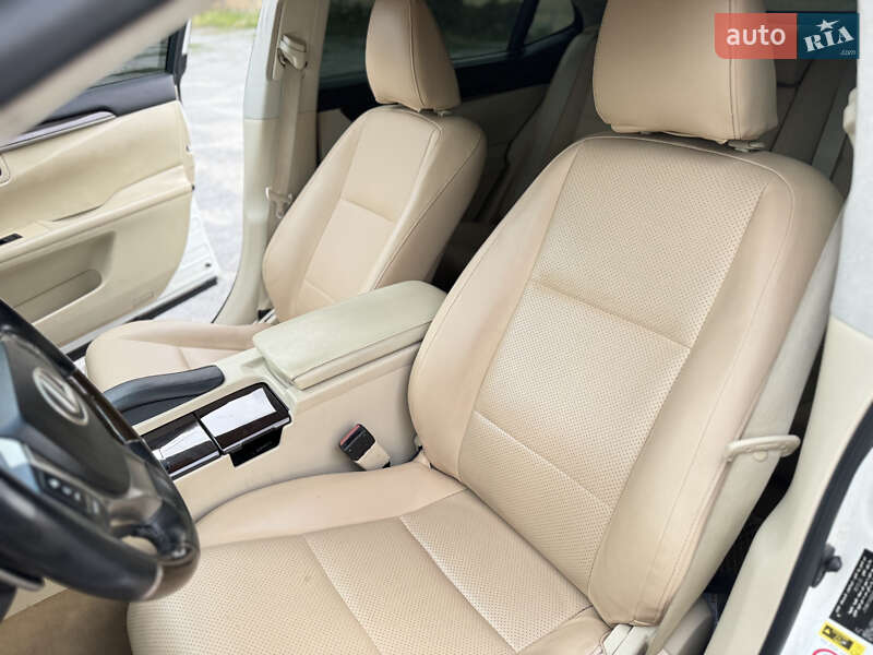 Седан Lexus ES 2013 в Киеве фото 17 Седан Lexus ES 2013 в Киеве