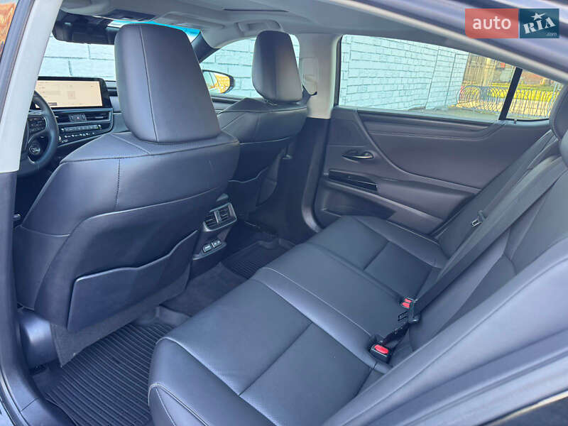Седан Lexus ES 2023 в Києві фото 4 Седан Lexus ES 2023 в Києві