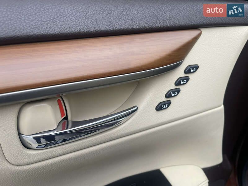 Седан Lexus ES 2015 в Киеве фото 19 Седан Lexus ES 2015 в Киеве