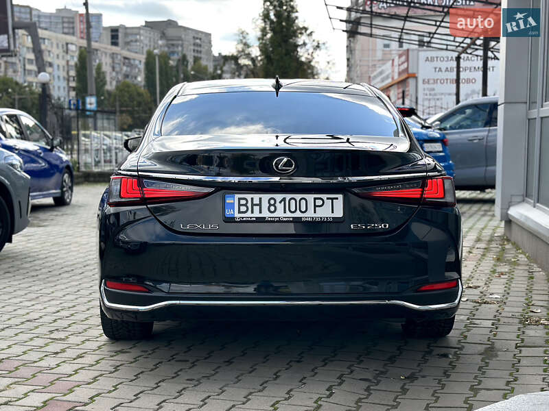 Седан Lexus ES 2020 в Одесі