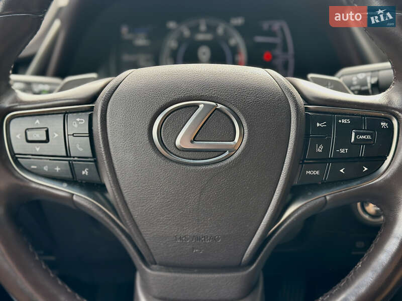 Седан Lexus ES 2020 в Одесі