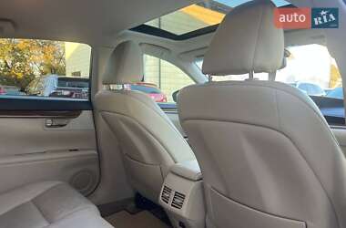 Седан Lexus ES 2014 в 