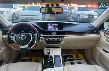 Седан Lexus ES 2014 в 