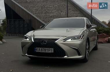 Седан Lexus ES 2020 в 