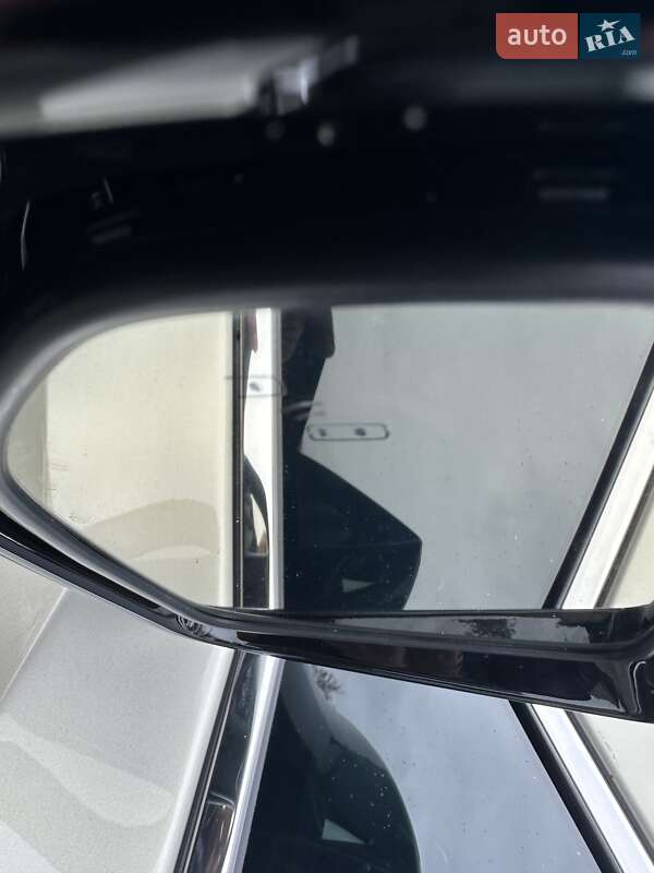 Седан Lexus ES 2020 в Киеве