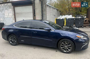 Седан Lexus ES 2014 в 
